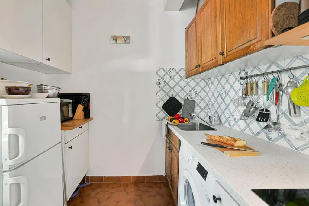 Artistic Apartment In Paris 12 Екстериор снимка